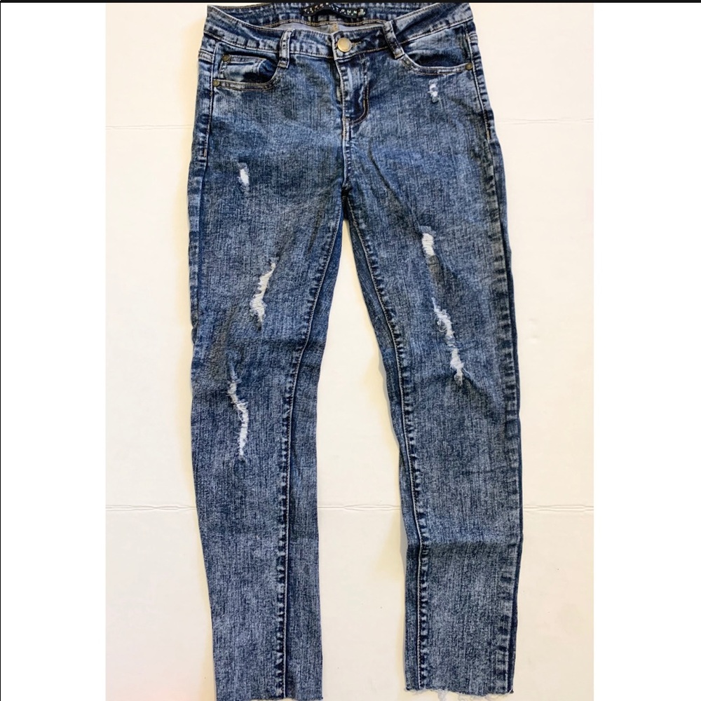 3/$10 Tinseltown denim’s